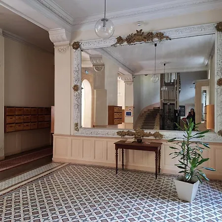 Equipe - Le Beau Site Apartment