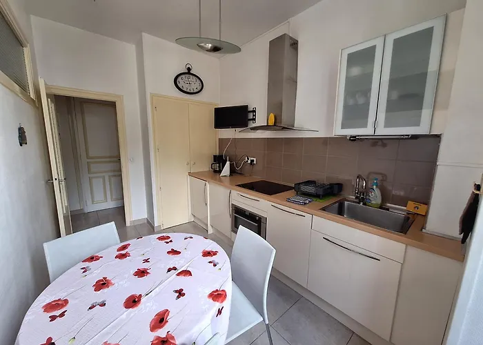 Equipe - Le Beau Site * Aix-les-Bains