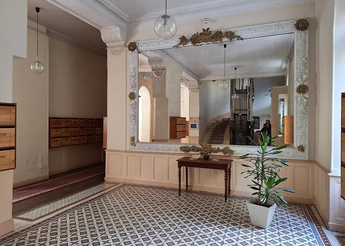 Equipe - Le Beau Site Apartment